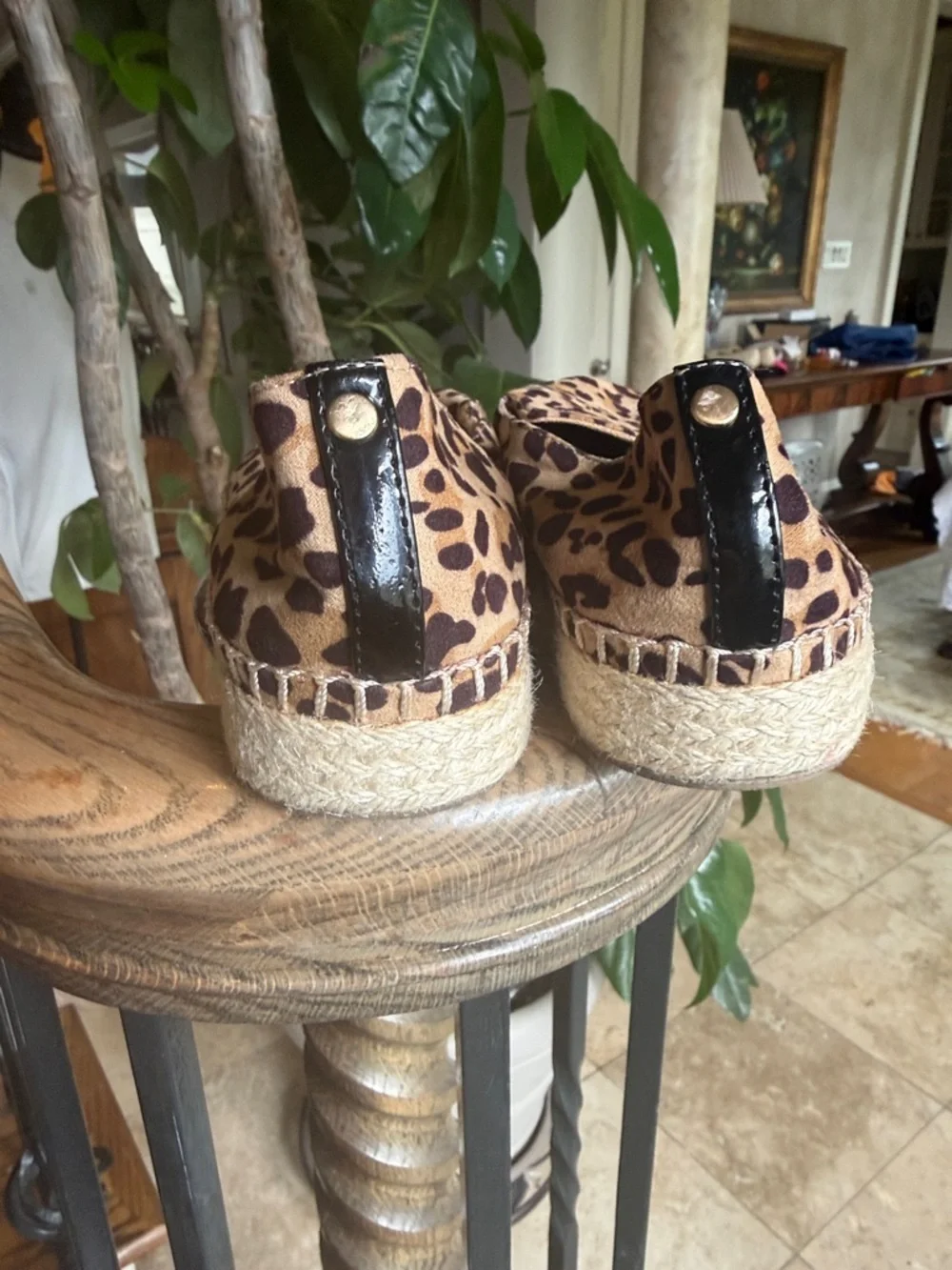 DR. SCHOLLS. Leopard print slip on shoe perfect condition size 8.